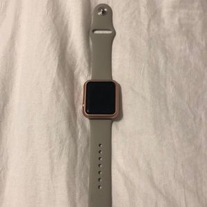 💕🌸SERIES 2 APPLE WATCH🌸💕